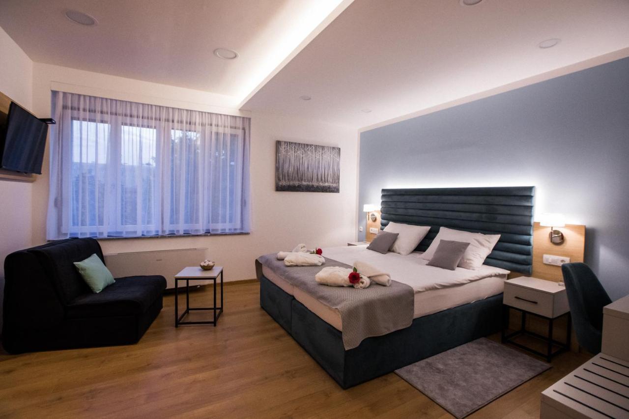 Klecka Vila B&B Rooms Ogulin Eksteriør bilde