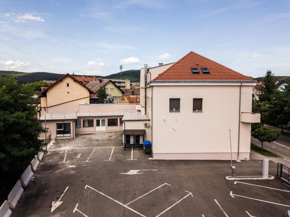 Klecka Vila B&B Rooms Ogulin Eksteriør bilde